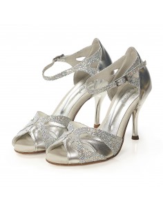 Chaussures argentées...