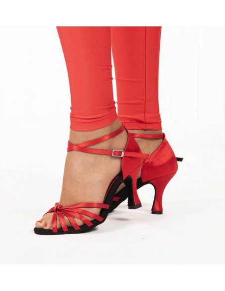https://www.meschaussuresetmoi.com/813-medium_default/chaussures-de-danse-latine-salome-strass.jpg